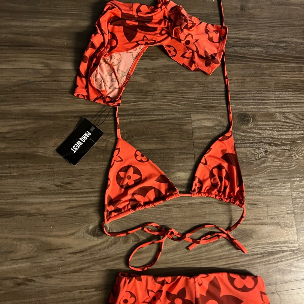 Fun party 3 piece by Parq West (never worn)